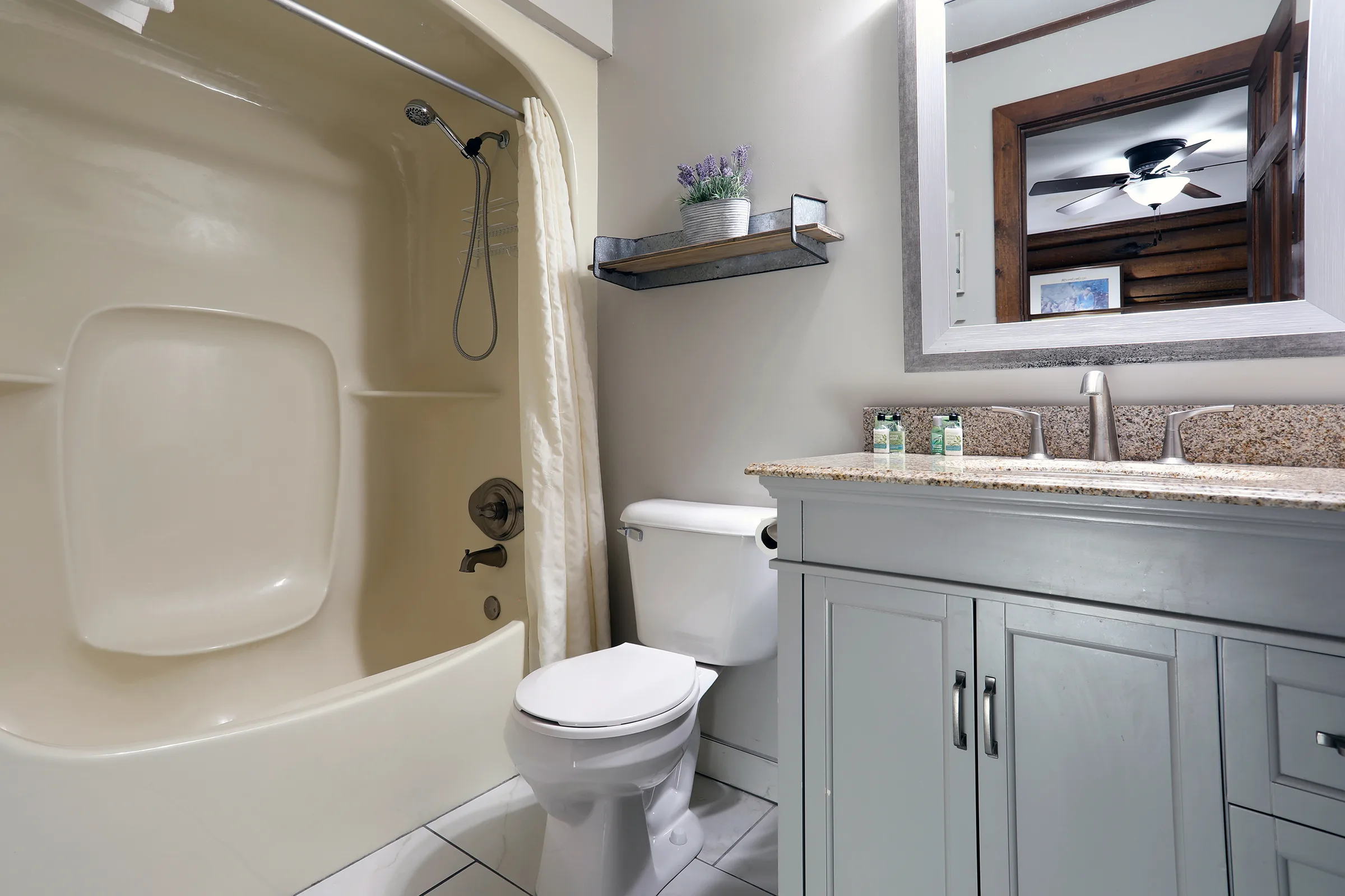 Point 511 Bath2