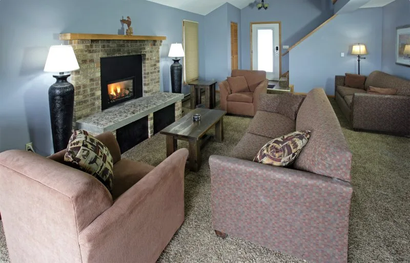 Thumbs Beach House 461lr 0522