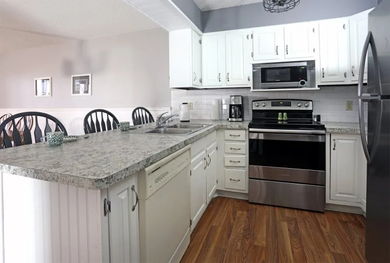 Thumbs Kitchen 1290