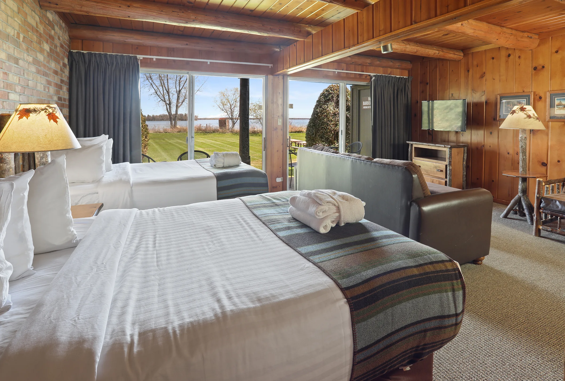 Lodge 104 Br