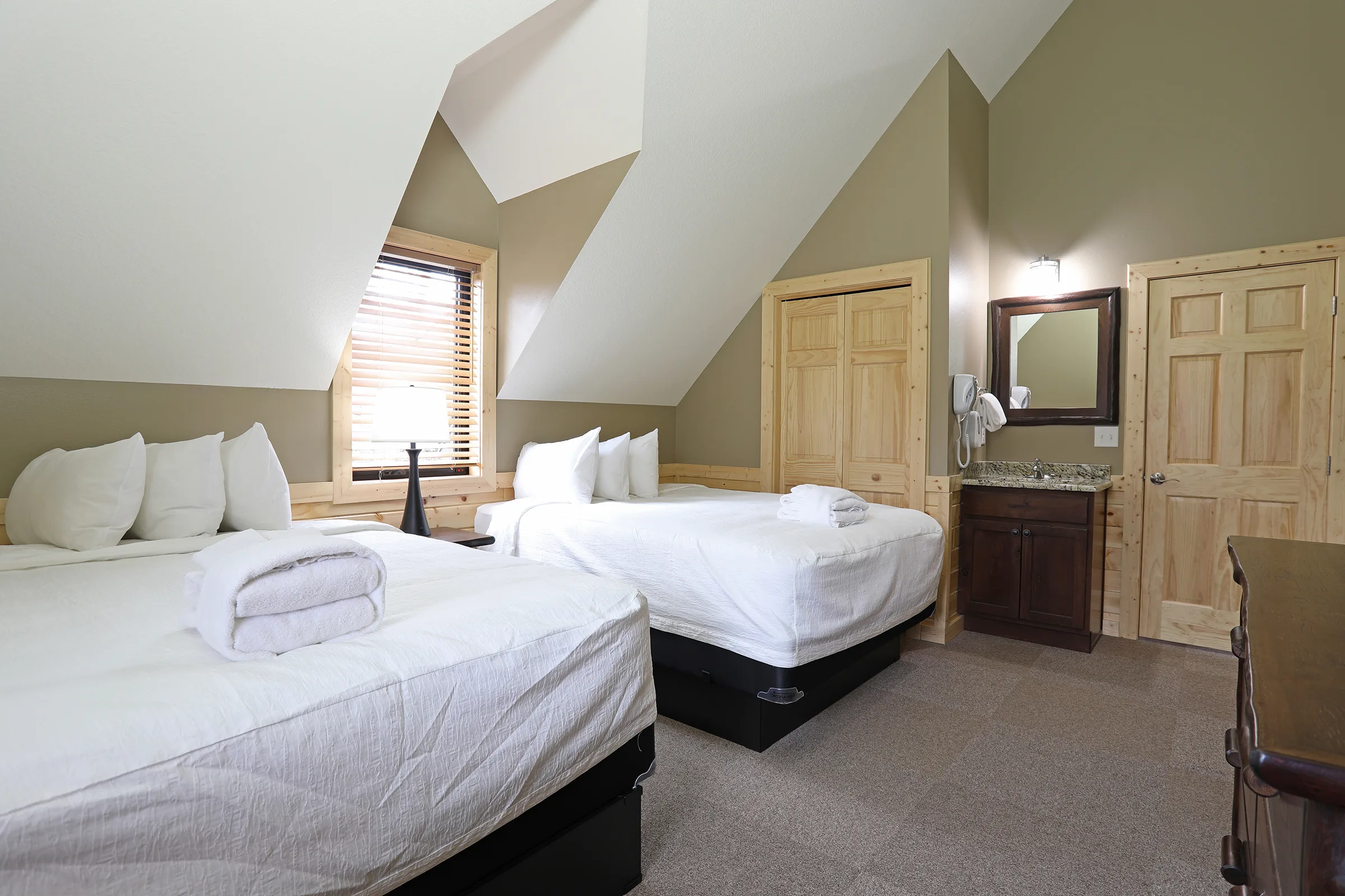 Cabin 8 Br 1a