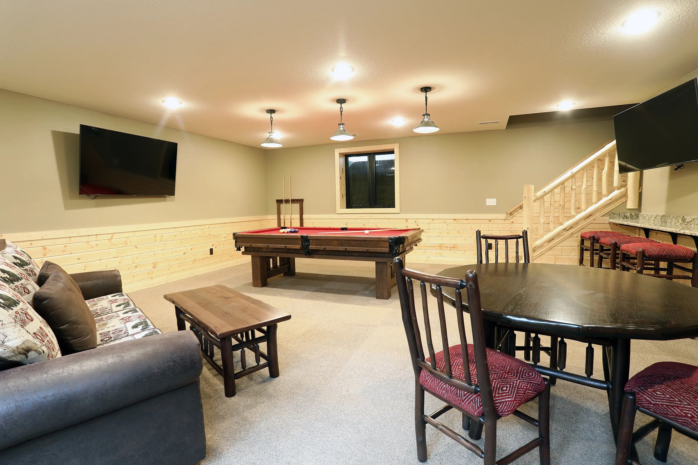 Cabin 8 Rec Rm