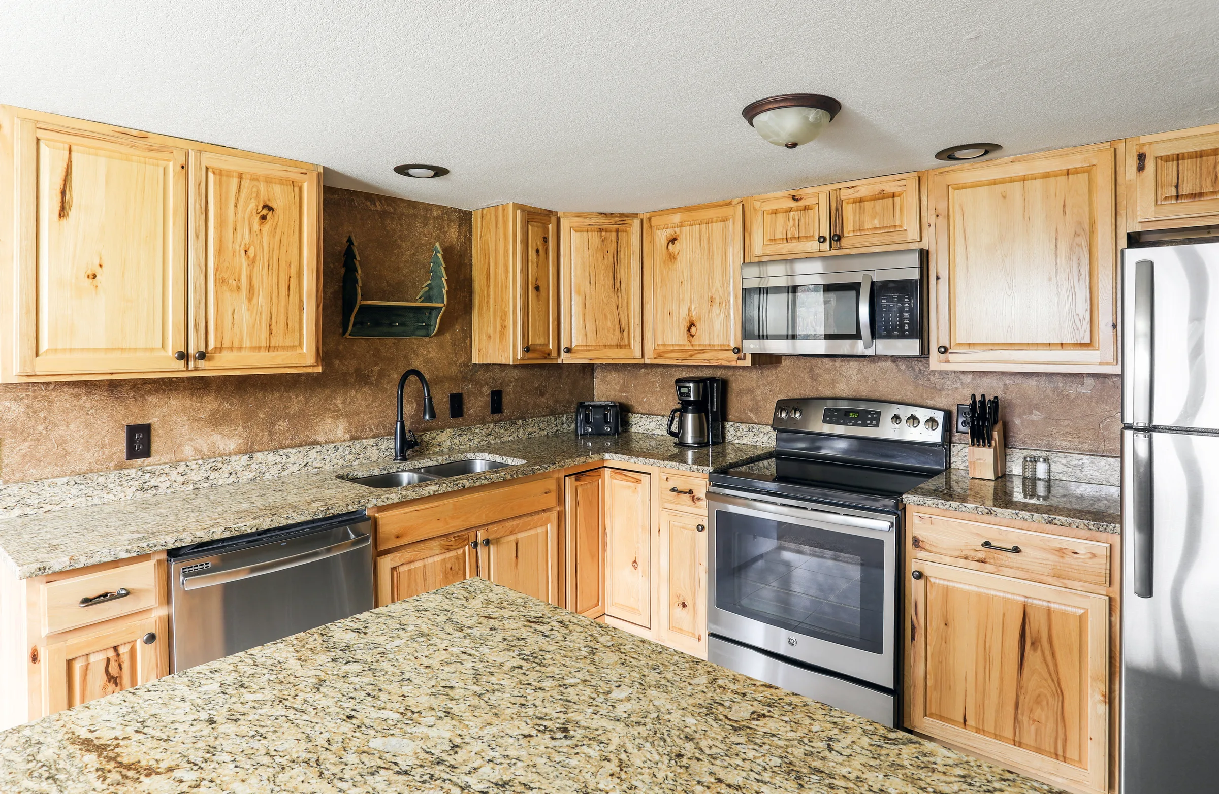 Wolf Den Kitchen Low